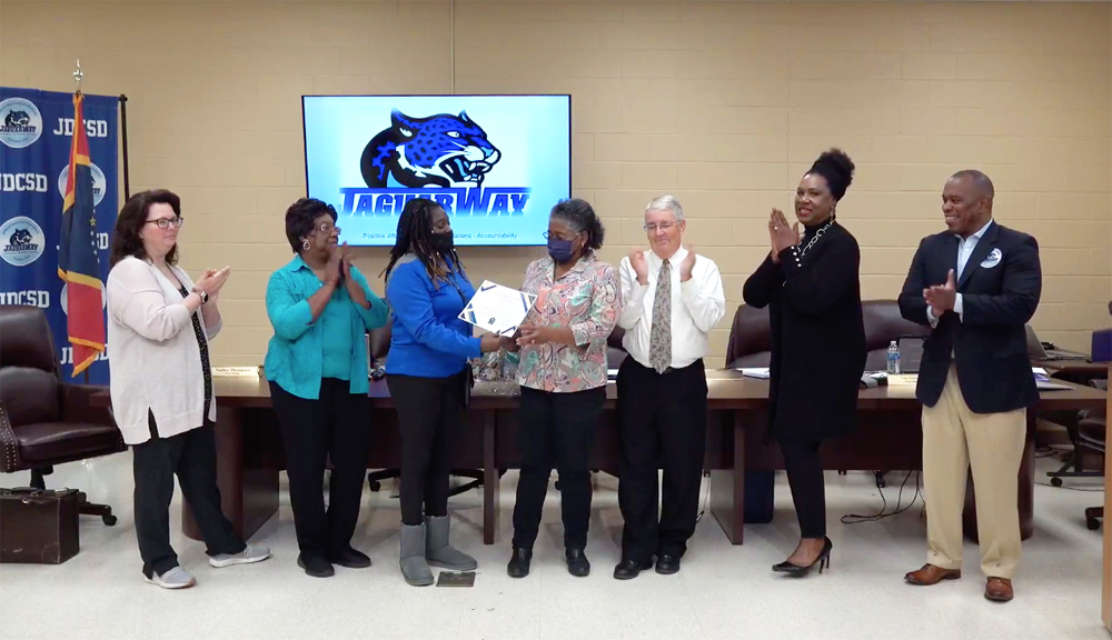 Mars retires after 34 years with JDC school district Prentiss Headlight Prentiss Headlight